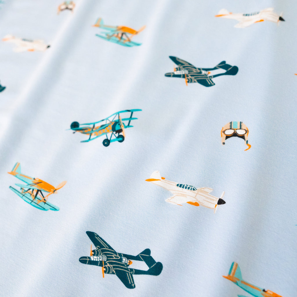 Short Sleeve with Pants Pajamas in Take Off
