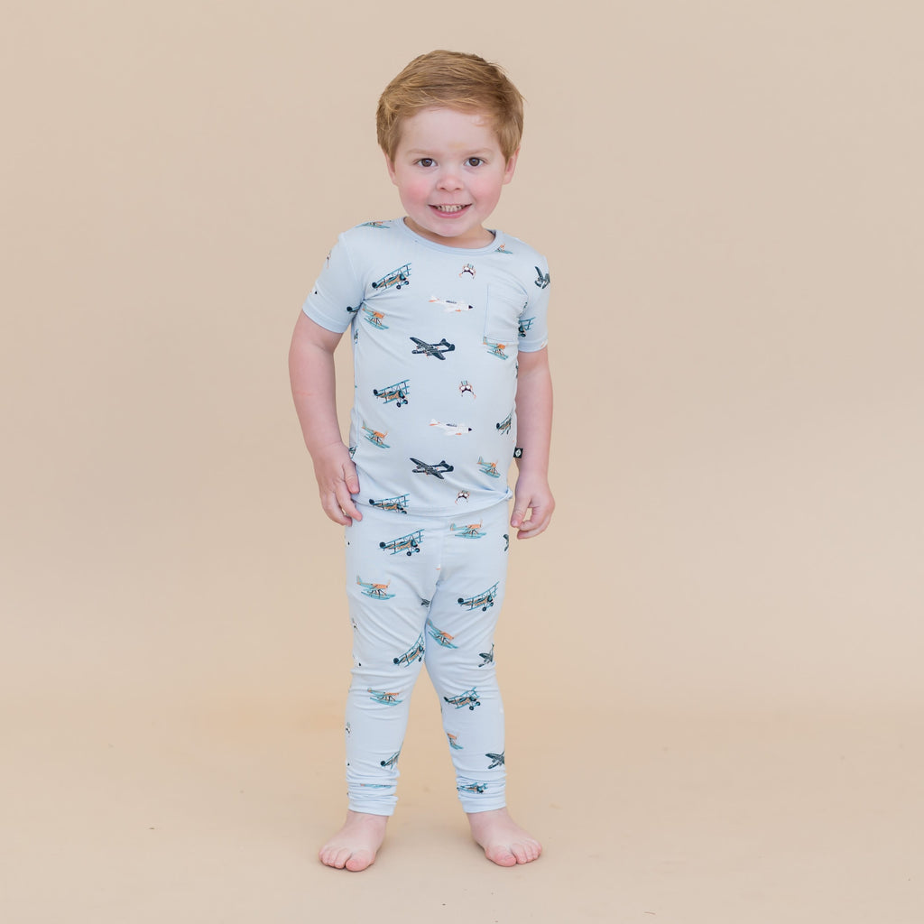 Short Sleeve with Pants Pajamas in Take Off